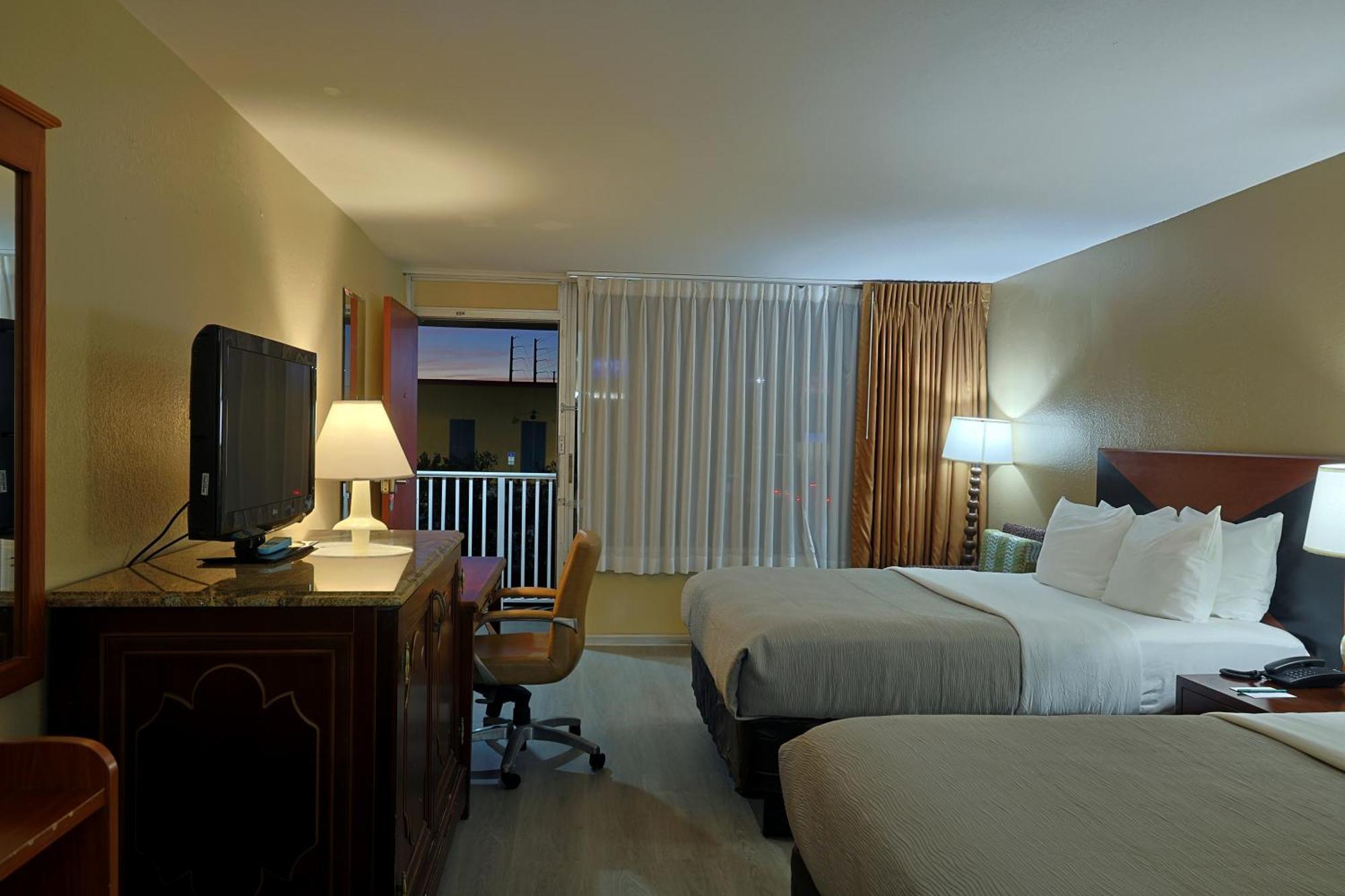 Quality Inn Kennedy Space Center Titusville Exterior photo