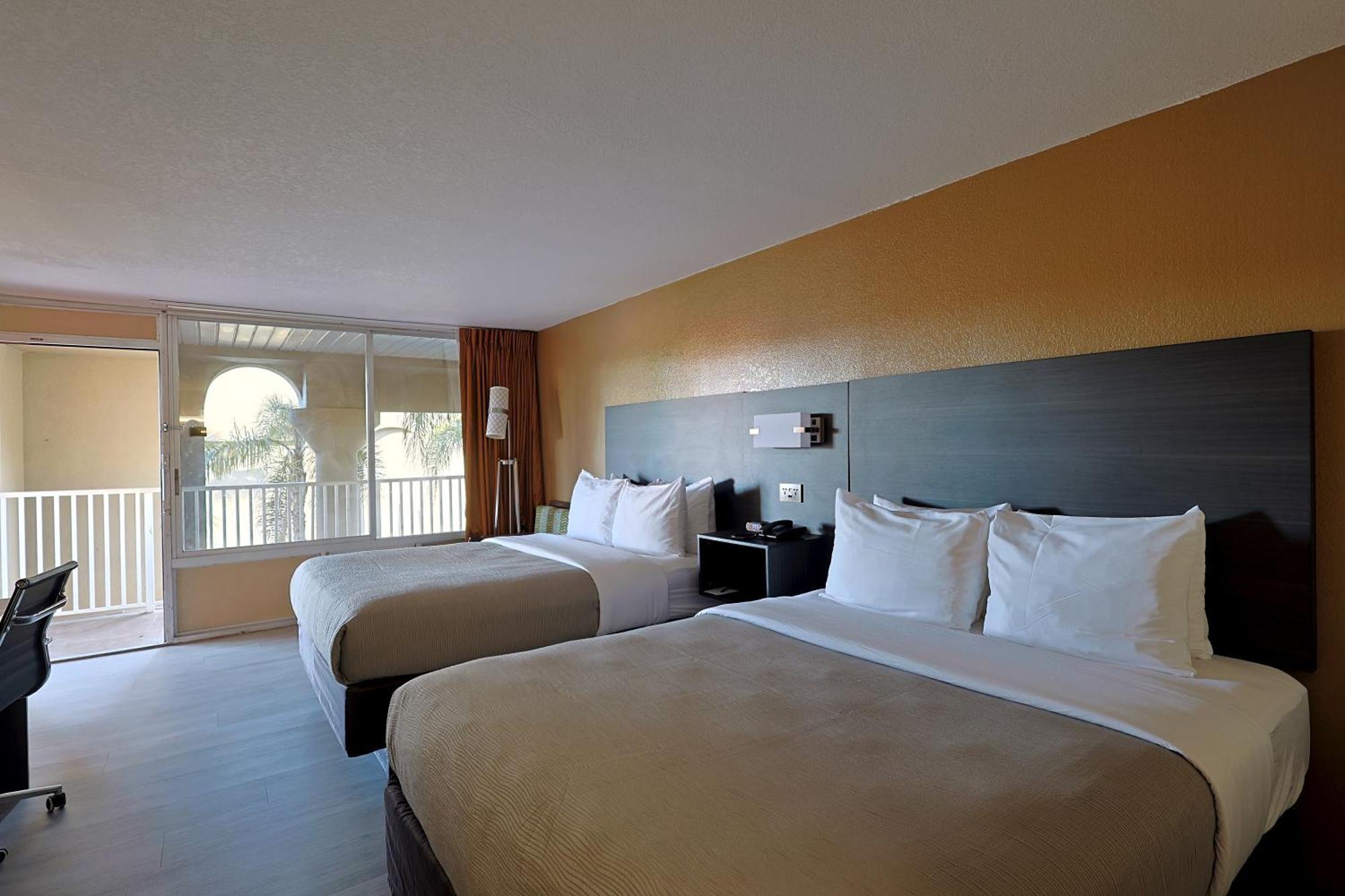 Quality Inn Kennedy Space Center Titusville Exterior photo