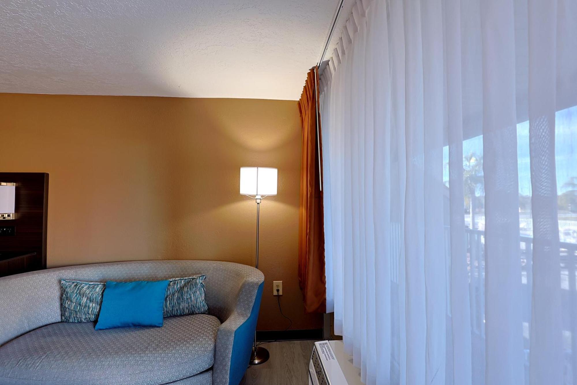 Quality Inn Kennedy Space Center Titusville Exterior photo